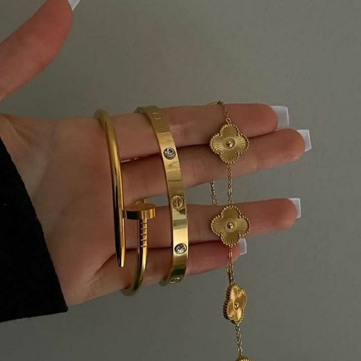 luxury Cartier nail + cartier cuff + golden clover bracelet
