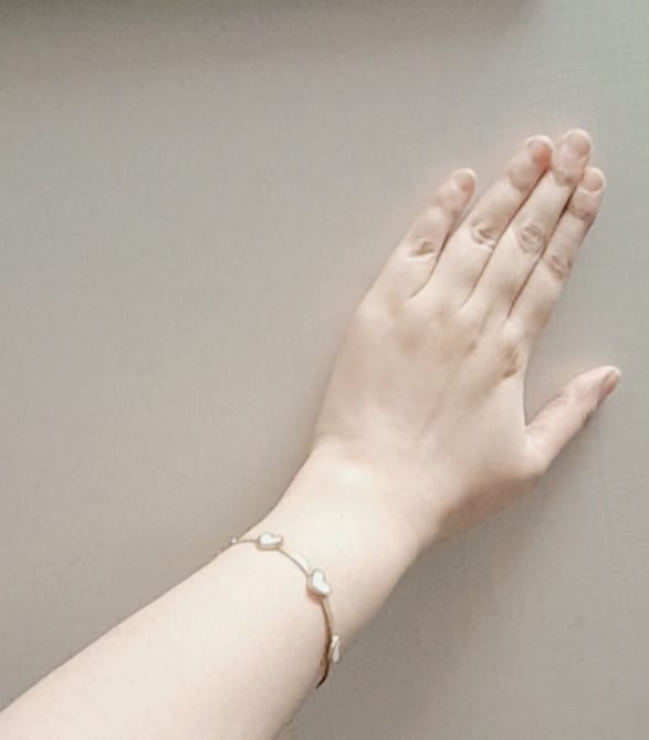 White Heart Golden Bracelet