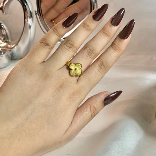 Gold clover ring on hand – waterproof stainless steel jewelry for women