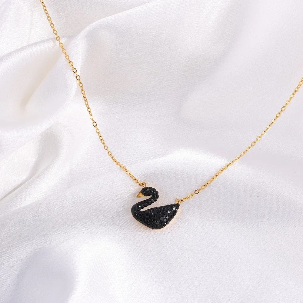 Luxury black and gold swan necklace – elegant pendant for everyday and formal outfits