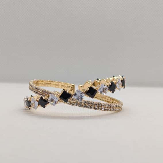 Elegant black and white crystal bangle – premium stainless steel women’s accessory