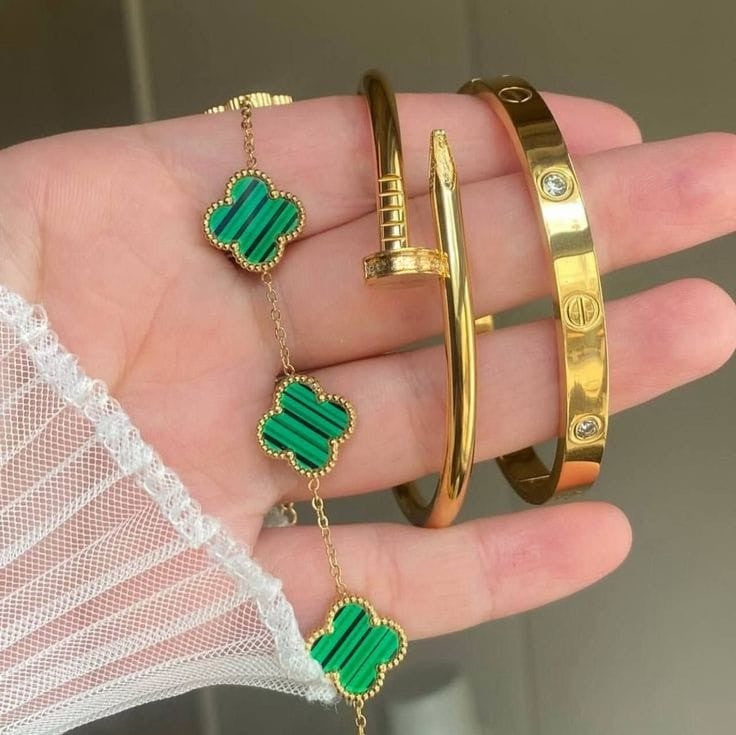 Green clover and gold bracelet stack for women – luxury stainless steel anti-tarnish jewelry se