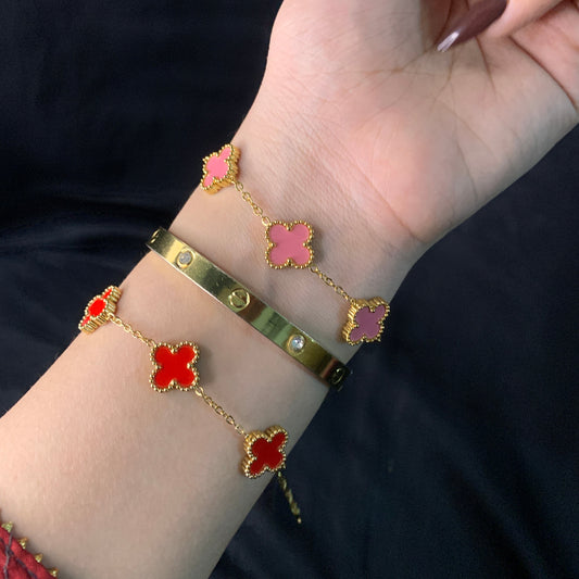 Red and pink clover bracelet with gold bangle – waterproof stainless steel jewelry for women