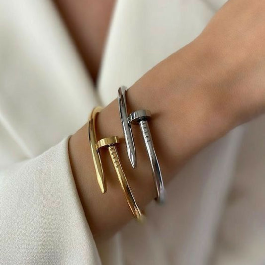 “Modern nail-inspired bangles in gold and silver – waterproof anti-tarnish jewelry”