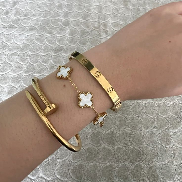 Cartier Set with White Clover Bracelet