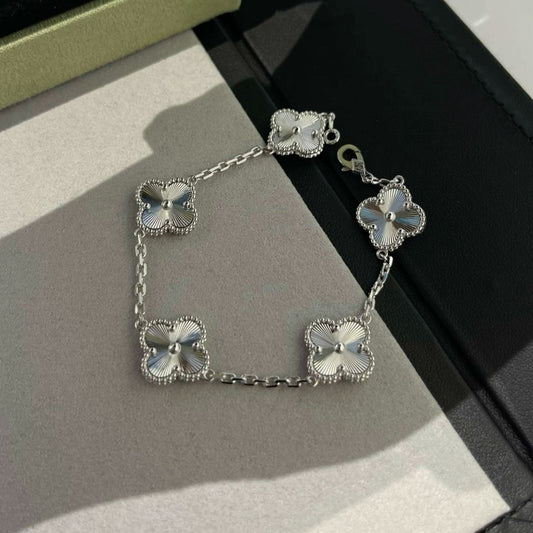 Silver Clover Bracelet