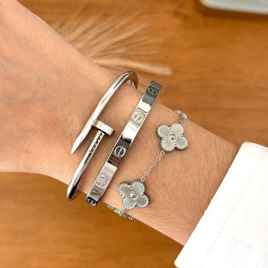 “Stainless steel silver bracelet trio – waterproof and anti-tarnish modern design”