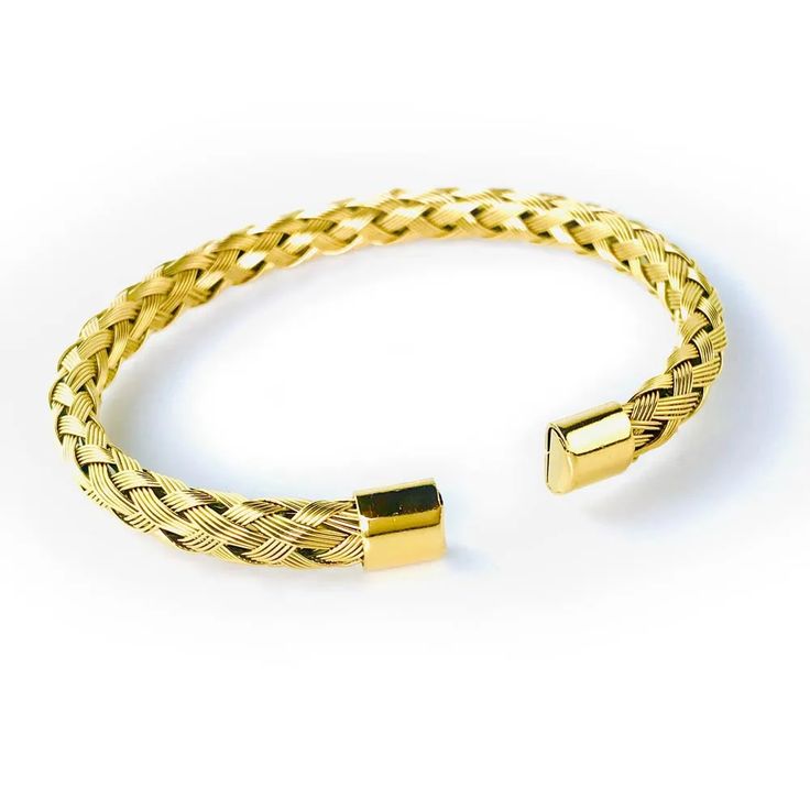 Gold braided cuff bracelet with magnetic clasp – waterproof and long-lasting shine