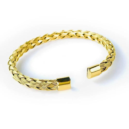 Gold braided cuff bracelet with magnetic clasp – waterproof and long-lasting shine