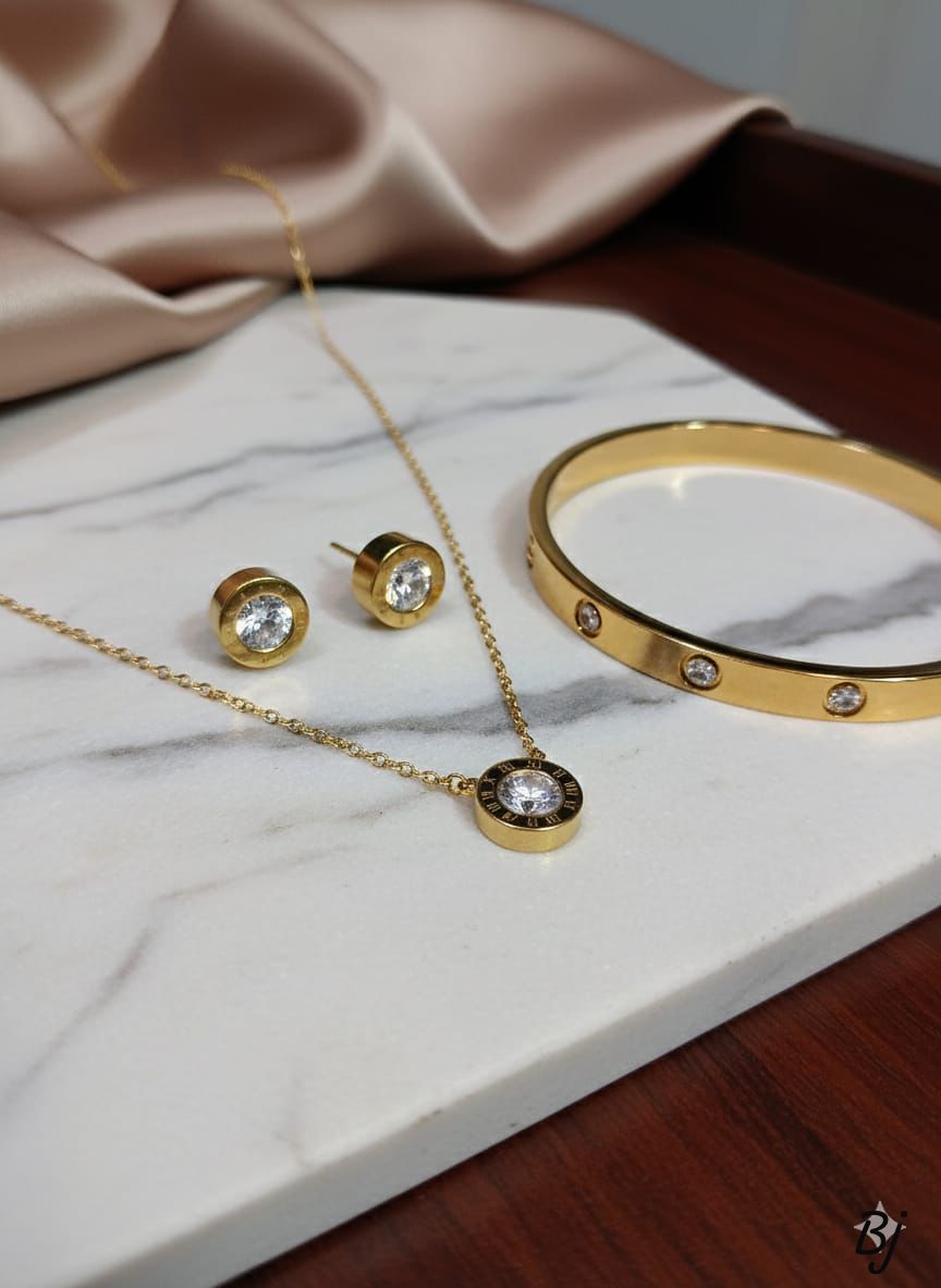 Cartier Crystal Jewelry Set