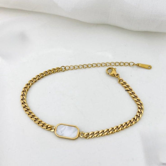 Minimal gold chain bracelet with rectangular white stone – luxury jewelry piece
